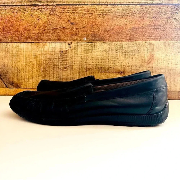 Ecco Lite Classic Moc Leather Loafer Shoes - Picture 3 of 7